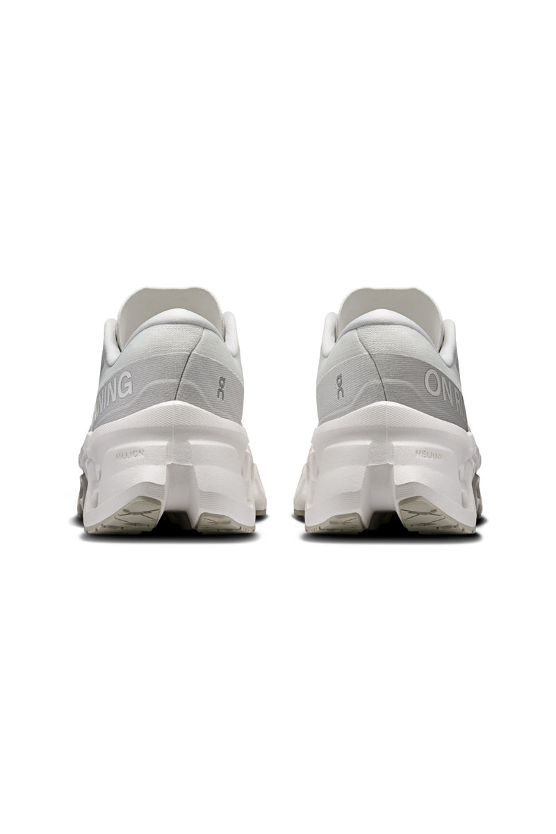 White/Wolf